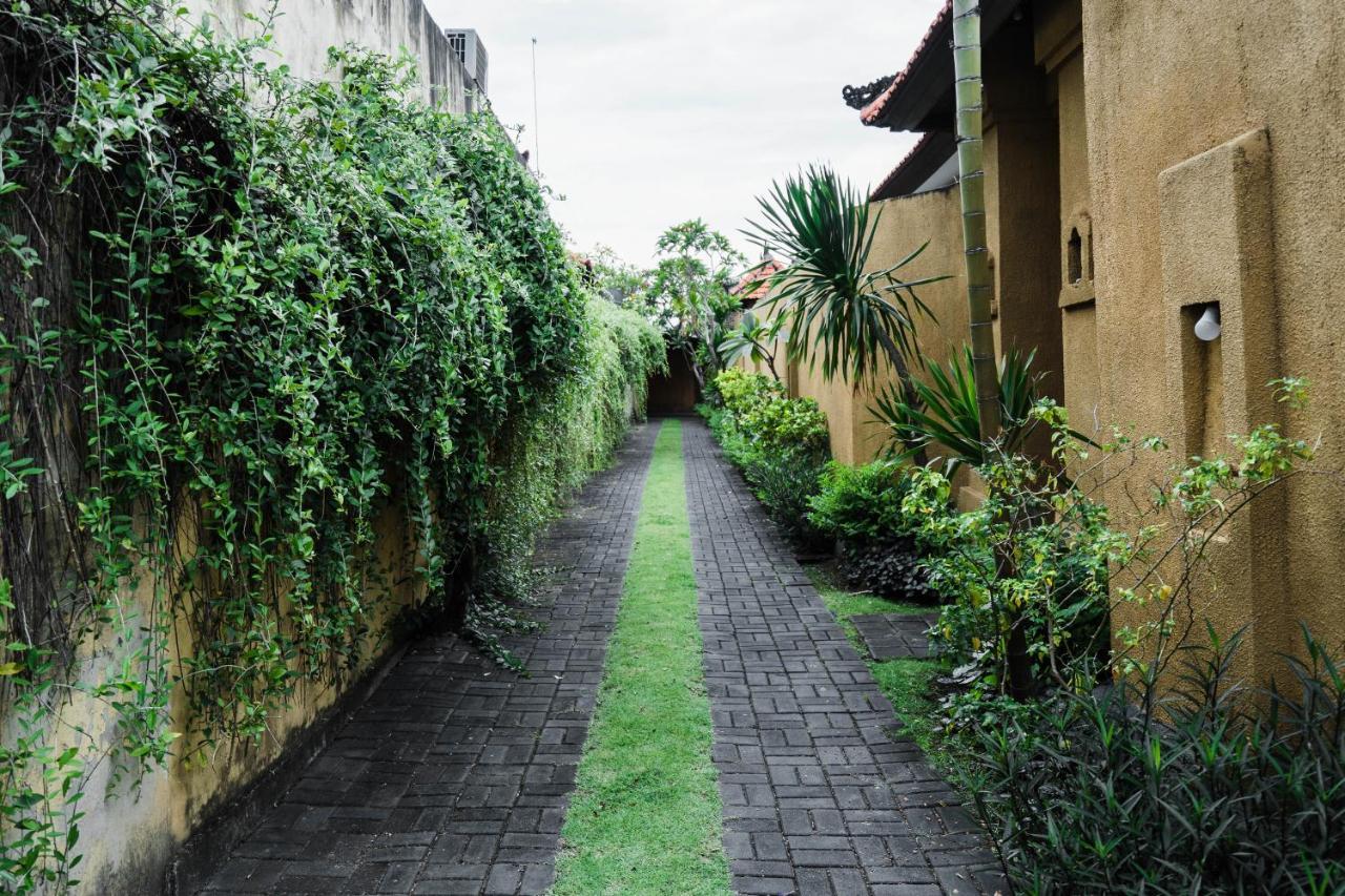 Bali Radiance Villas Seminyak Exterior photo